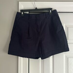 J.crew women’s pleated capeside chino short in navy.  Pet/smoke free home